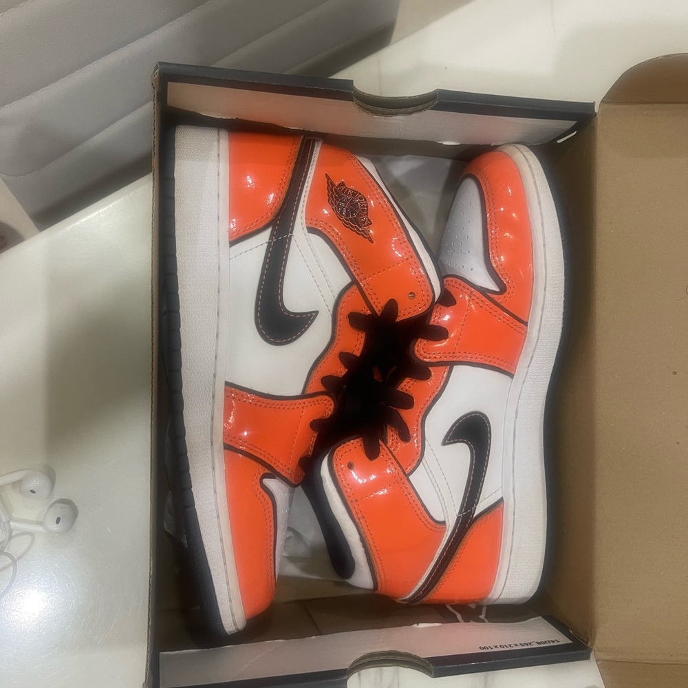 Jordan woman zize 5